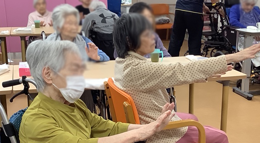 看護師と体操タイム