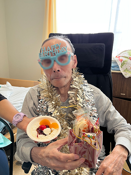 8月から12月生まれの方の誕生会をしました