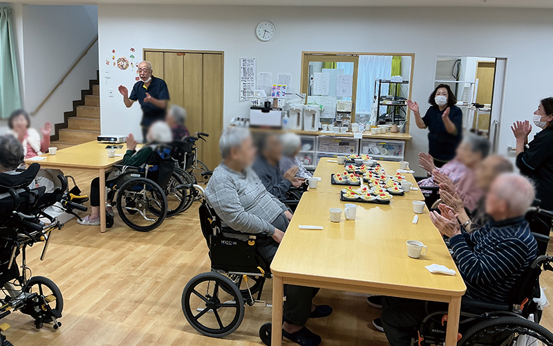 お誕生日会を開催いたしました